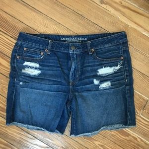 AE boyfriend shorts